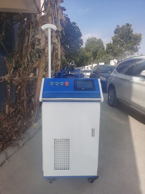 تبريد المياه 1000W آلة لحام ألياف الليزر المحمولة