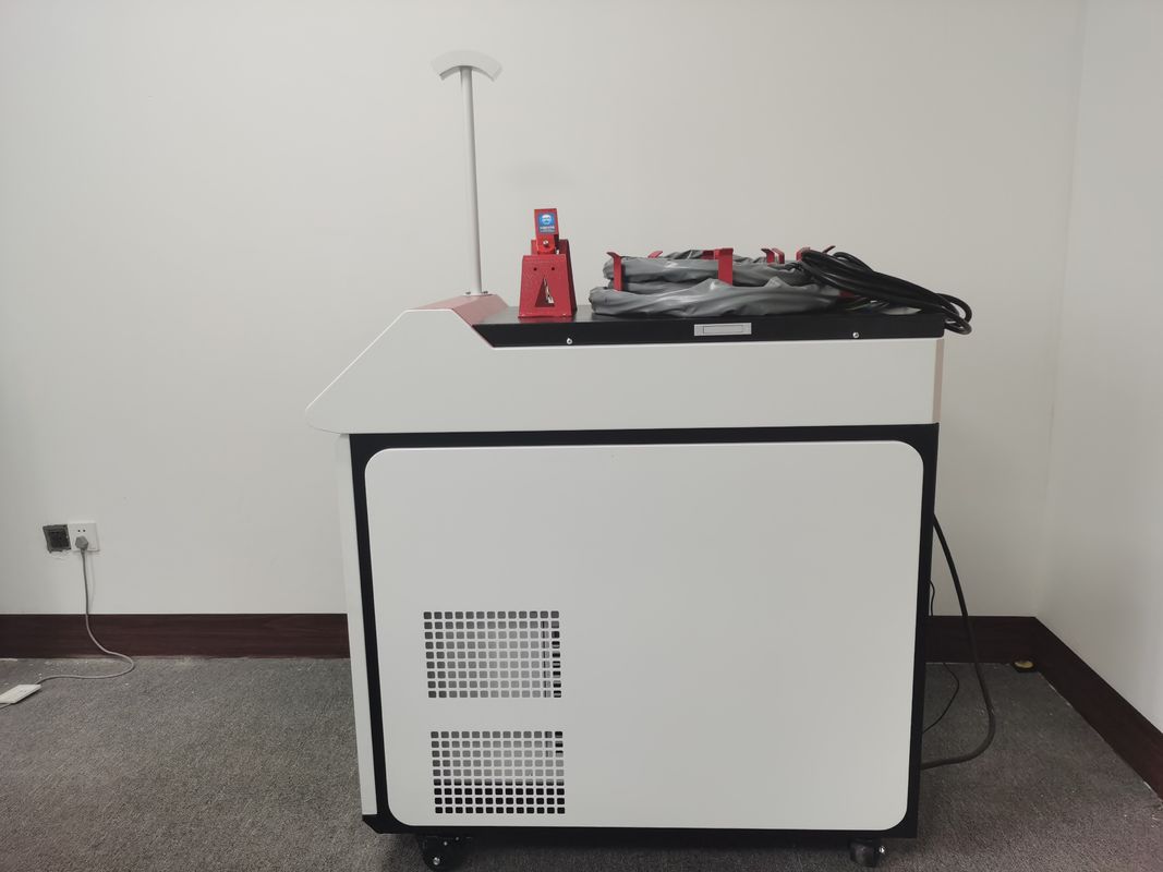 220v 3mm 8m لحام الليزر المحمولة لحام غير منتظم 1080nm