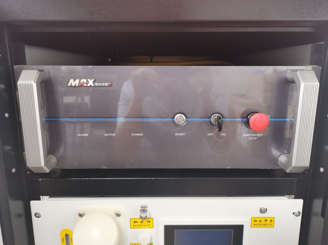مبرد بالماء 50HZ 6mm لحام ليزر محمول 120mm / S IEC60825