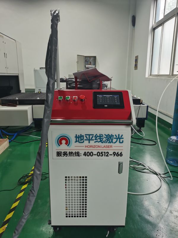 1060nm 30W المحمولة آلة لحام الليزر وسم الدقة